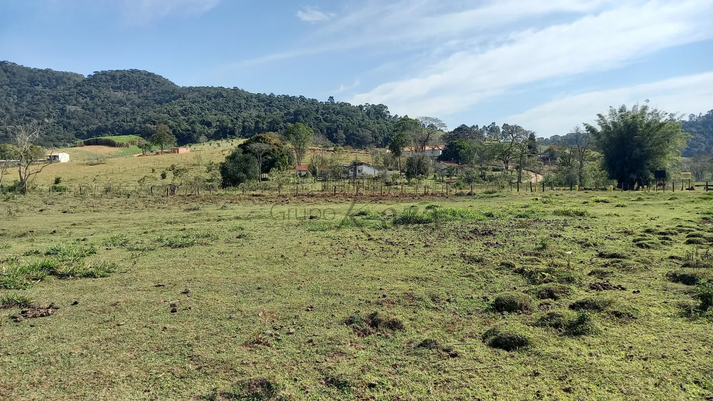 Foto 2 de Rural Padrão em Vargem Grande, Paraibuna - imagem 2 Foto 2 de Rural Padrão em Vargem Grande, Paraibuna - imagem 2