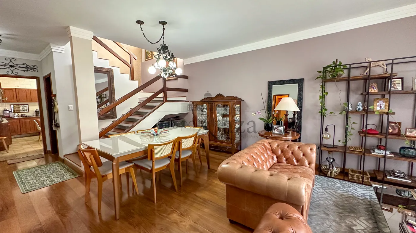 Foto 2 de Casa Condomínio em Jardim das Colinas, São José dos Campos - imagem 2 Foto 2 de Casa Condomínio em Jardim das Colinas, São José dos Campos - imagem 2