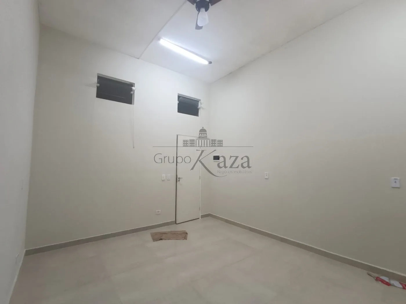 Foto 1 de Comercial Sala em Bairro do Colonia, Jacareí - imagem 1 Foto 1 de Comercial Sala em Bairro do Colonia, Jacareí - imagem 1