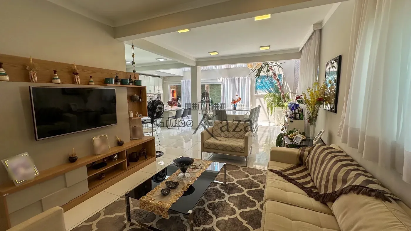 Foto 2 de Casa Condomínio em Jardim Residencial Golden Park, Jacareí - imagem 2 Foto 2 de Casa Condomínio em Jardim Residencial Golden Park, Jacareí - imagem 2