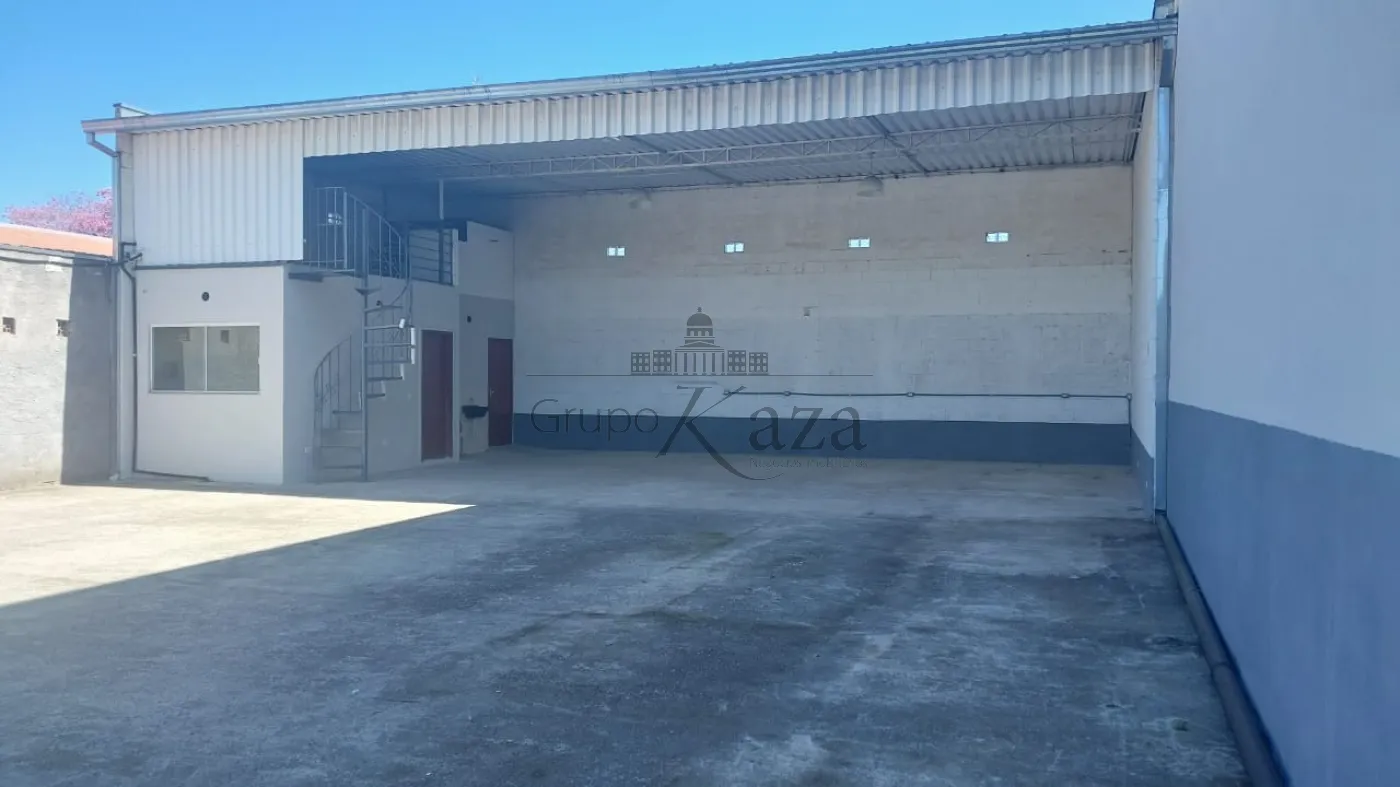 Foto 1 de Comercial Galpão em Vila Menino Jesus, Caçapava - imagem 1 Foto 1 de Comercial Galpão em Vila Menino Jesus, Caçapava - imagem 1