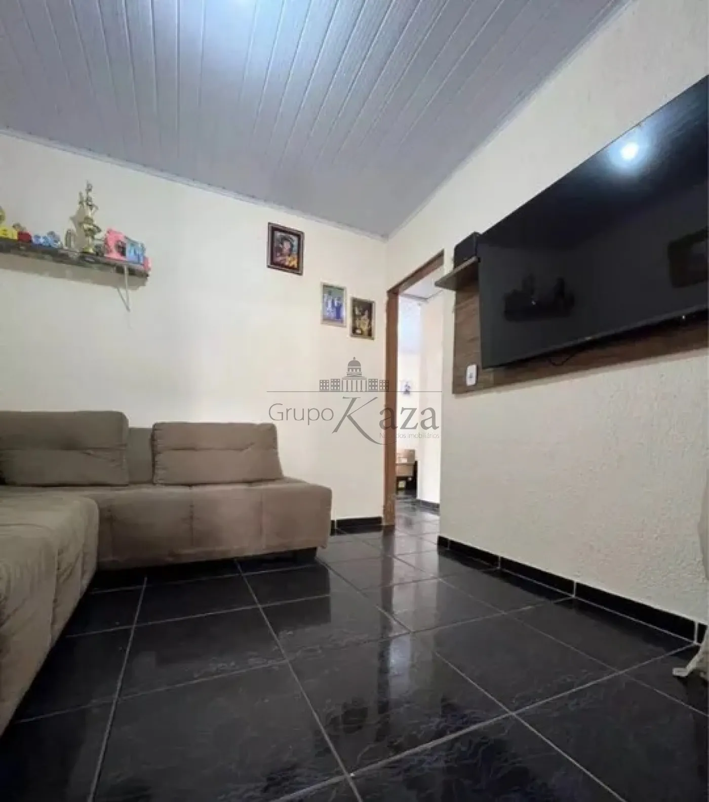 Foto 1 de Casa Comercial Residencial em Conjunto Residencial Dom Pedro I, São José dos Campos - imagem 1 Foto 1 de Casa Comercial Residencial em Conjunto Residencial Dom Pedro I, São José dos Campos - imagem 1