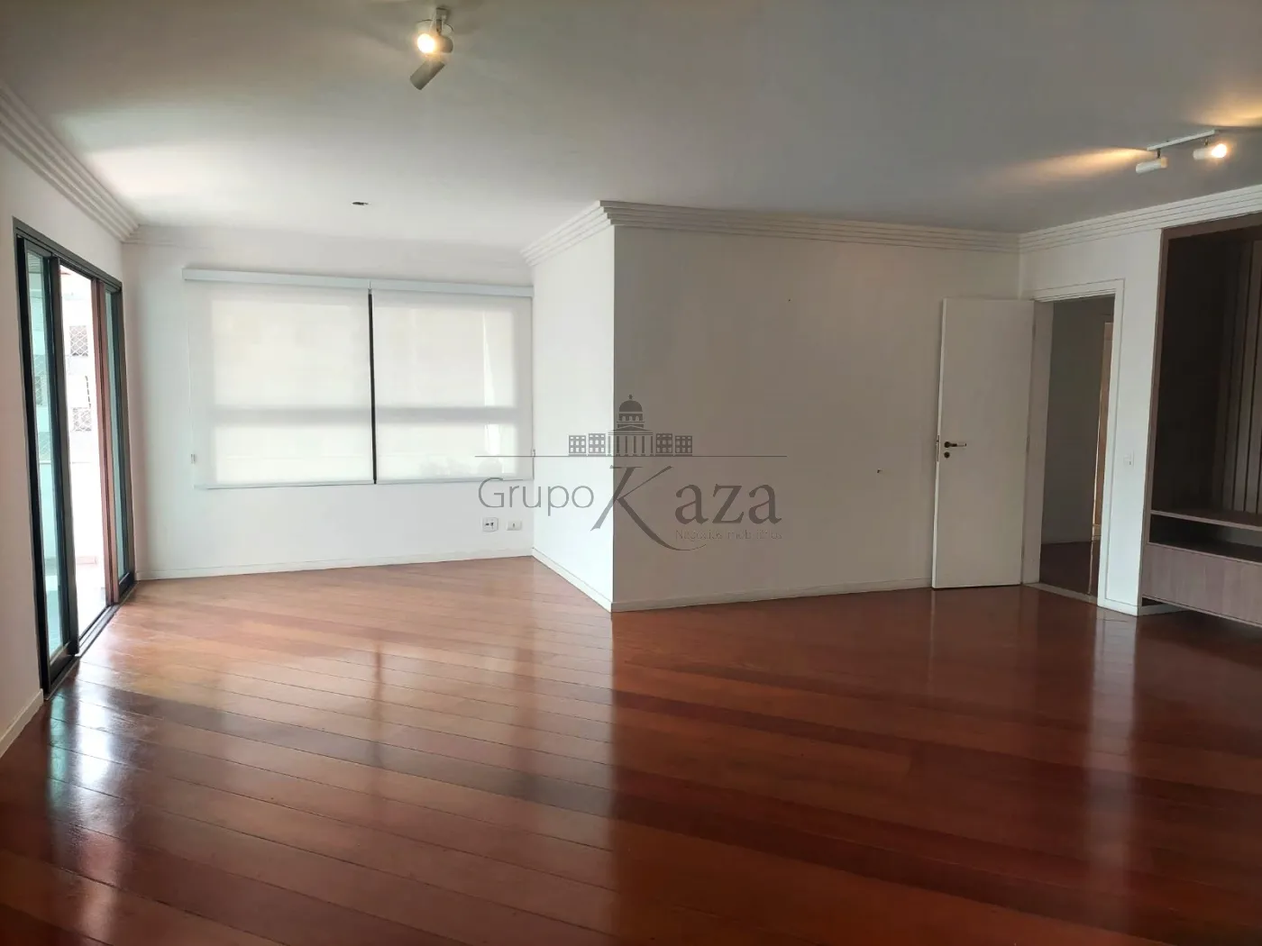 Foto 1 de Apartamento Padrão em Real Parque, São Paulo - imagem 1 Foto 1 de Apartamento Padrão em Real Parque, São Paulo - imagem 1