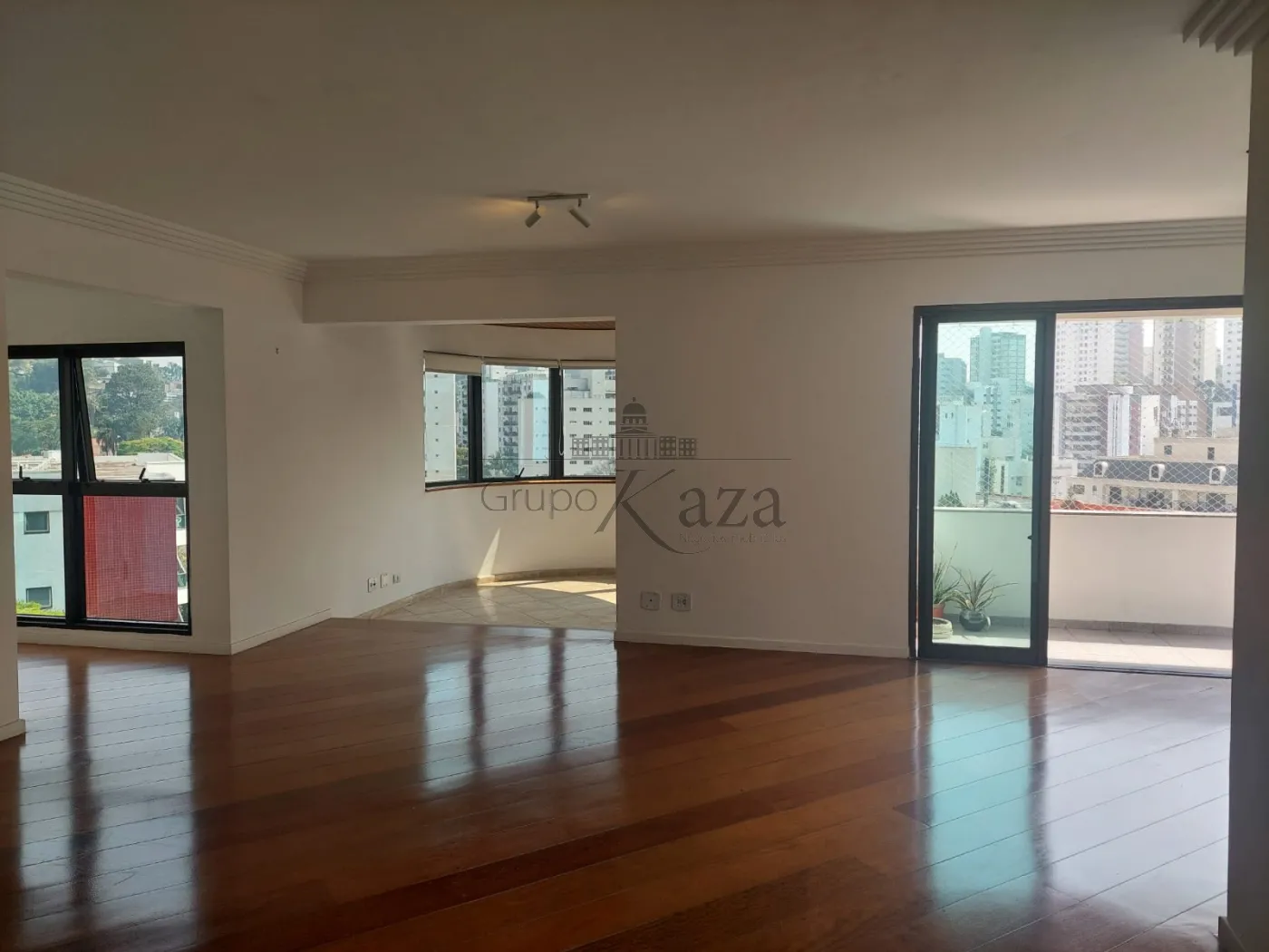 Foto 3 de Apartamento Padrão em Real Parque, São Paulo - imagem 3 Foto 3 de Apartamento Padrão em Real Parque, São Paulo - imagem 3