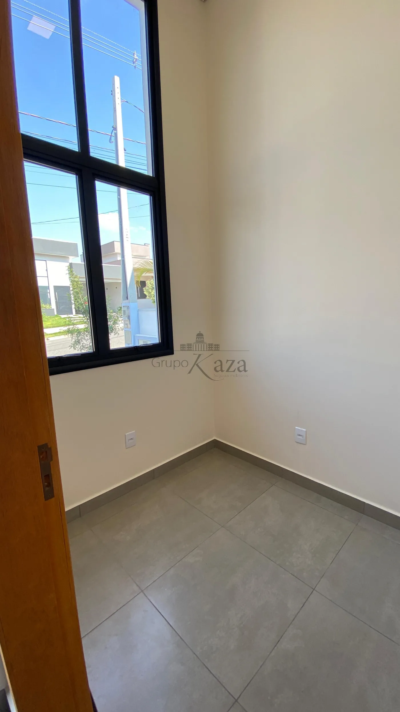 Foto 2 de Casa Condomínio em Residencial Colinas, Caçapava - imagem 2 Foto 2 de Casa Condomínio em Residencial Colinas, Caçapava - imagem 2