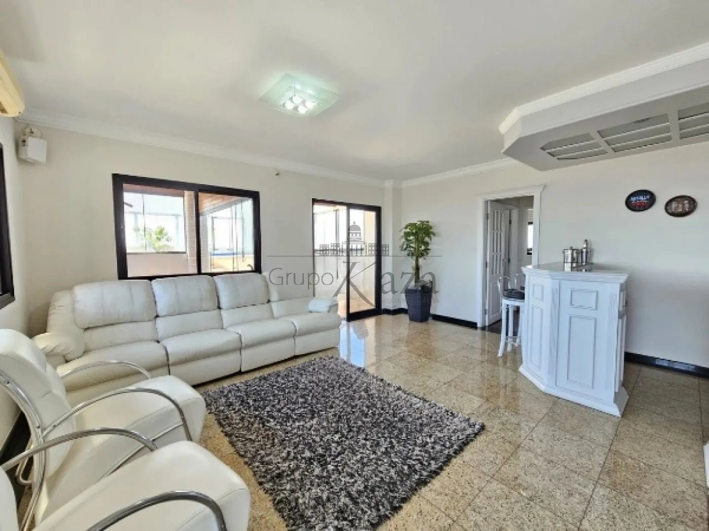 Foto 1 de Apartamento Cobertura em Vila Santo Estéfano, São Paulo - imagem 1 Foto 1 de Apartamento Cobertura em Vila Santo Estéfano, São Paulo - imagem 1