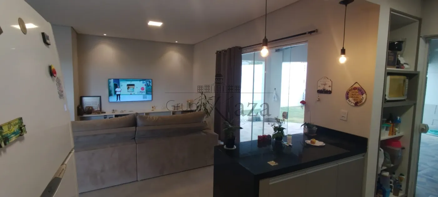 Foto 2 de Casa Condomínio em Condomínio Residencial Mantiqueira, São José dos Campos - imagem 2 Foto 2 de Casa Condomínio em Condomínio Residencial Mantiqueira, São José dos Campos - imagem 2