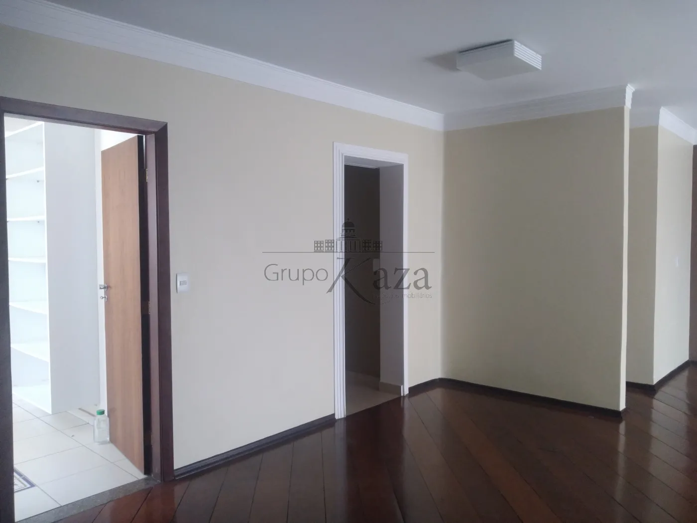 Foto 3 de Apartamento Padrão em Vila Adyana, São José dos Campos - imagem 3 Foto 3 de Apartamento Padrão em Vila Adyana, São José dos Campos - imagem 3