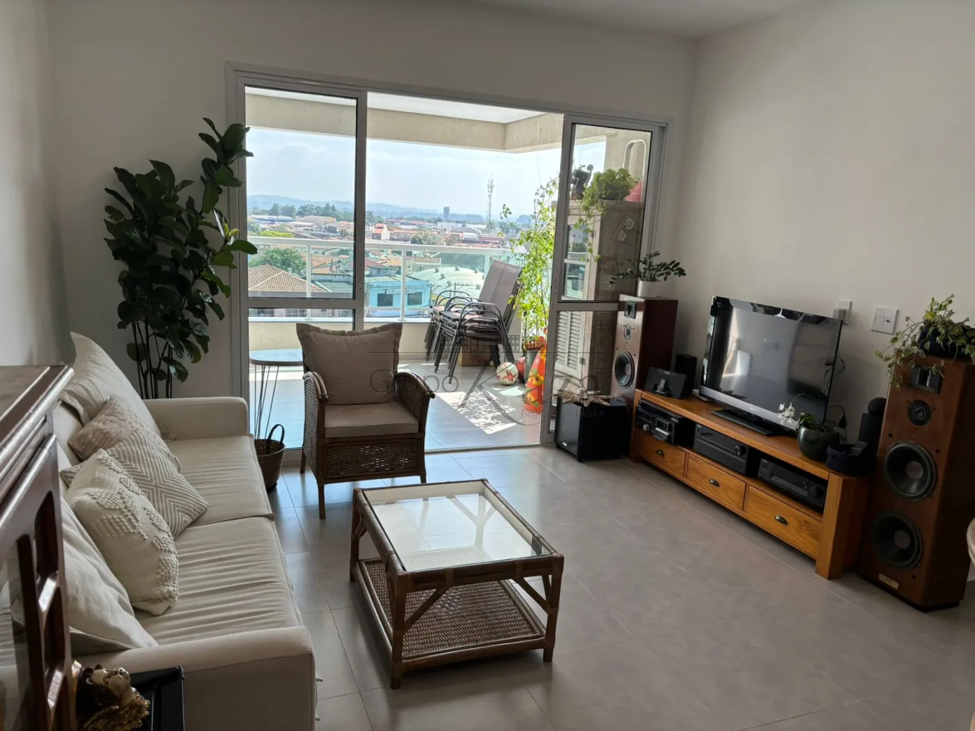 Foto 1 de Apartamento Padrão em Vila Formosa, Jacareí - imagem 1 Foto 1 de Apartamento Padrão em Vila Formosa, Jacareí - imagem 1