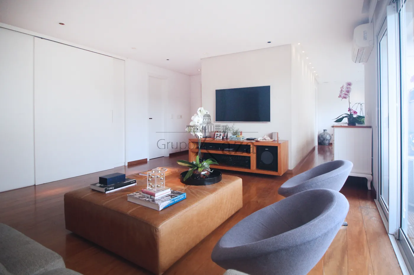 Foto 2 de Apartamento Padrão em Real Parque, São Paulo - imagem 2 Foto 2 de Apartamento Padrão em Real Parque, São Paulo - imagem 2