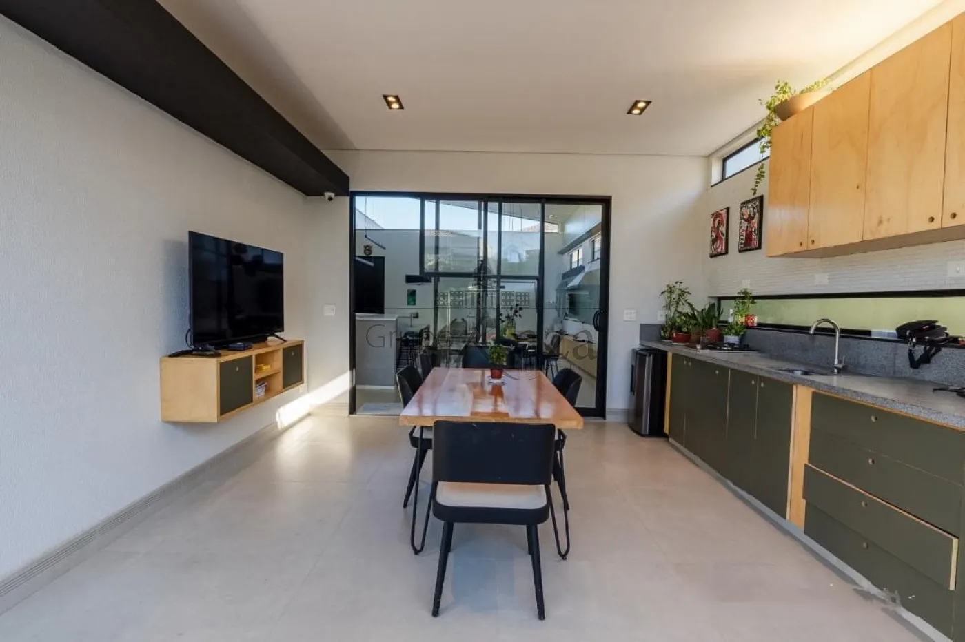 Foto 2 de Casa Condomínio em Cidade Tamboré, Santana de Parnaíba - imagem 2 Foto 2 de Casa Condomínio em Cidade Tamboré, Santana de Parnaíba - imagem 2