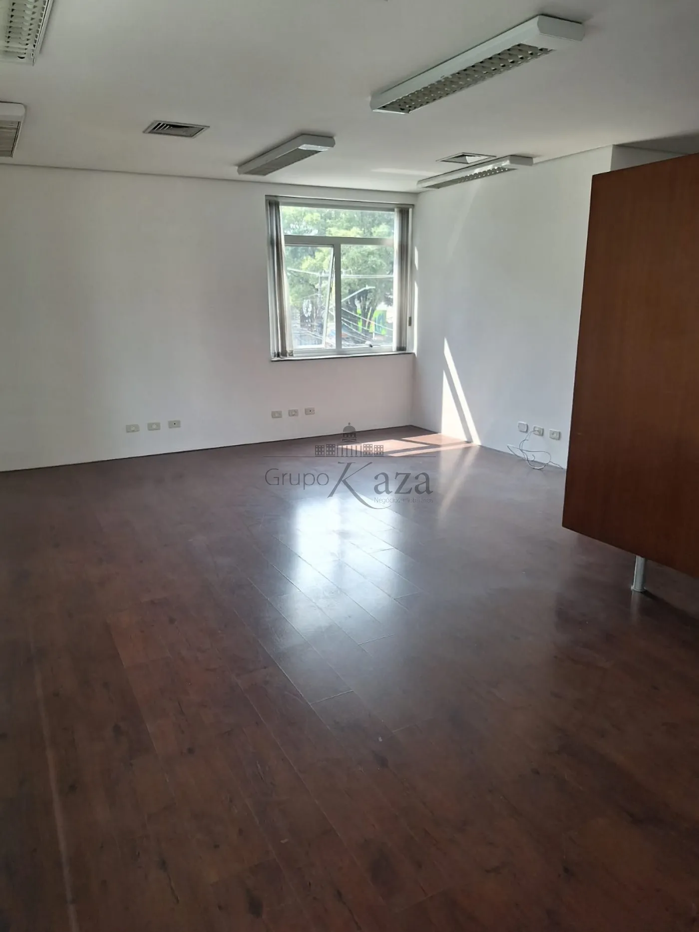 Foto 2 de Comercial Sala Condomínio em Vila Madalena, São Paulo - imagem 2 Foto 2 de Comercial Sala Condomínio em Vila Madalena, São Paulo - imagem 2