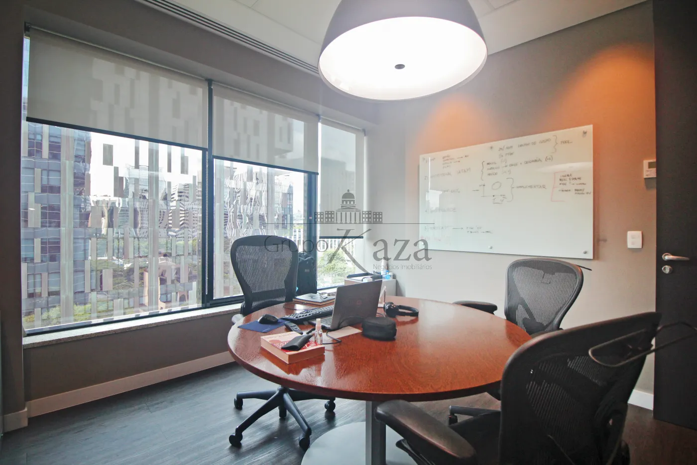 Foto 1 de Comercial Conjunto Comercial em Vila Nova Conceição, São Paulo - imagem 1 Foto 1 de Comercial Conjunto Comercial em Vila Nova Conceição, São Paulo - imagem 1