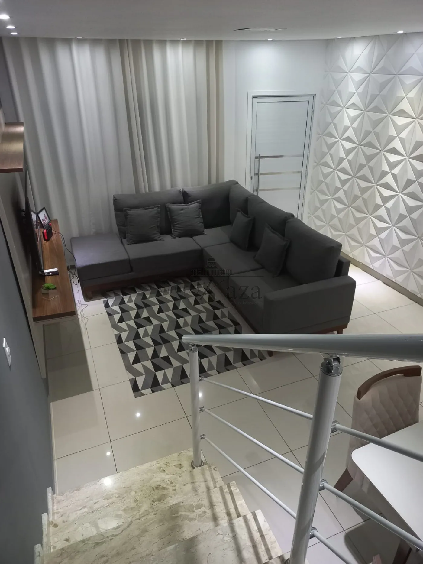 Foto 1 de Casa Comercial Residencial em Residencial Santa Paula, Jacareí - imagem 1 Foto 1 de Casa Comercial Residencial em Residencial Santa Paula, Jacareí - imagem 1