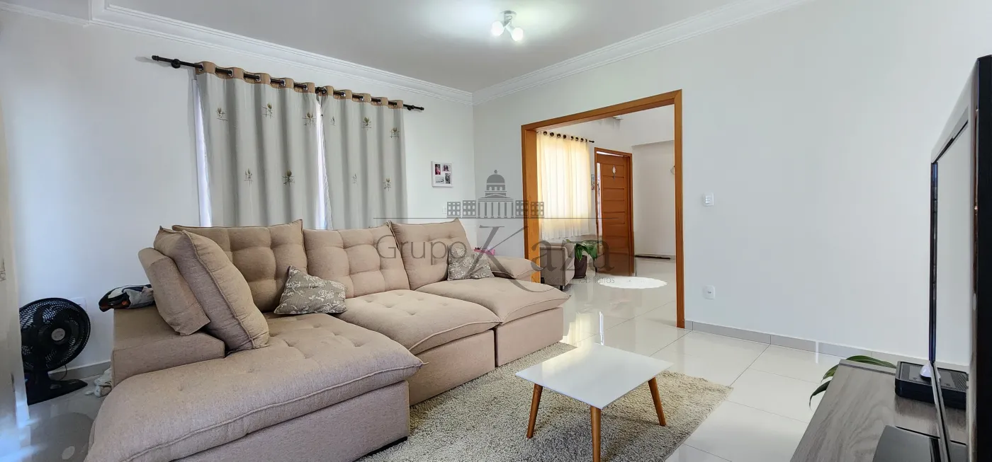 Foto 1 de Casa Condomínio em Condomínio Residencial Mantiqueira, São José dos Campos - imagem 1 Foto 1 de Casa Condomínio em Condomínio Residencial Mantiqueira, São José dos Campos - imagem 1