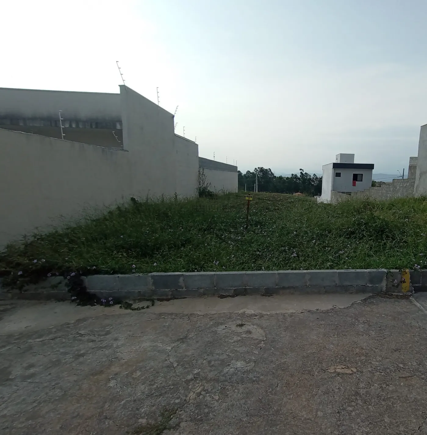 Foto 2 de Terreno Padrão em Loteamento Portal Santa Inês, São José dos Campos - imagem 2 Foto 2 de Terreno Padrão em Loteamento Portal Santa Inês, São José dos Campos - imagem 2