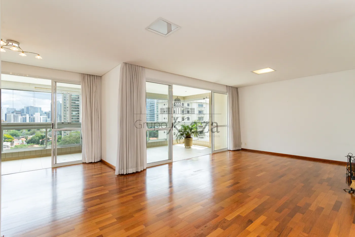 Foto 1 de Apartamento Padrão em Brooklin Novo, São Paulo - imagem 1 Foto 1 de Apartamento Padrão em Brooklin Novo, São Paulo - imagem 1