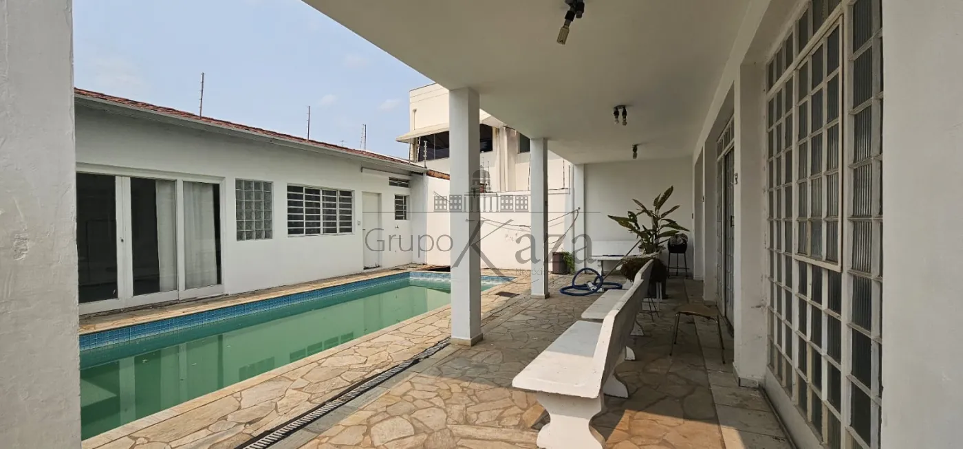 Foto 2 de Casa Comercial Residencial em Centro, Jacareí - imagem 2 Foto 2 de Casa Comercial Residencial em Centro, Jacareí - imagem 2