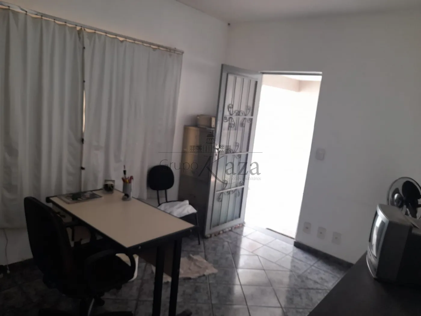 Foto 5 de Casa Padrão em Jardim Ismênia, São José dos Campos - imagem 5