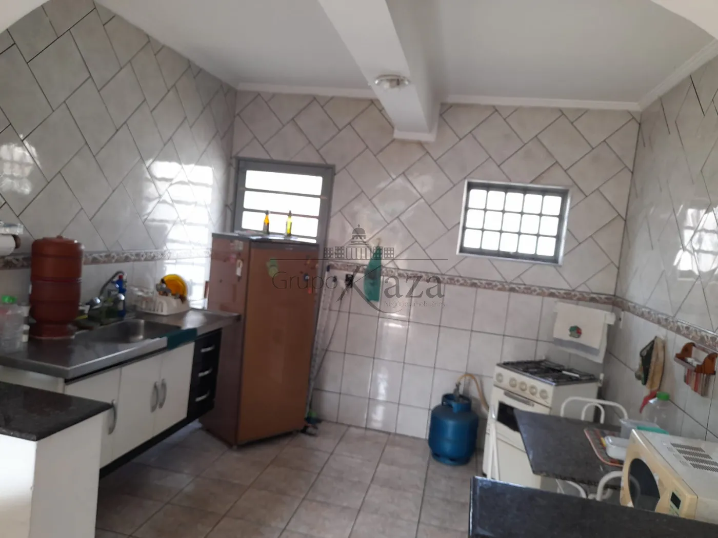 Foto 8 de Casa Padrão em Jardim Ismênia, São José dos Campos - imagem 8