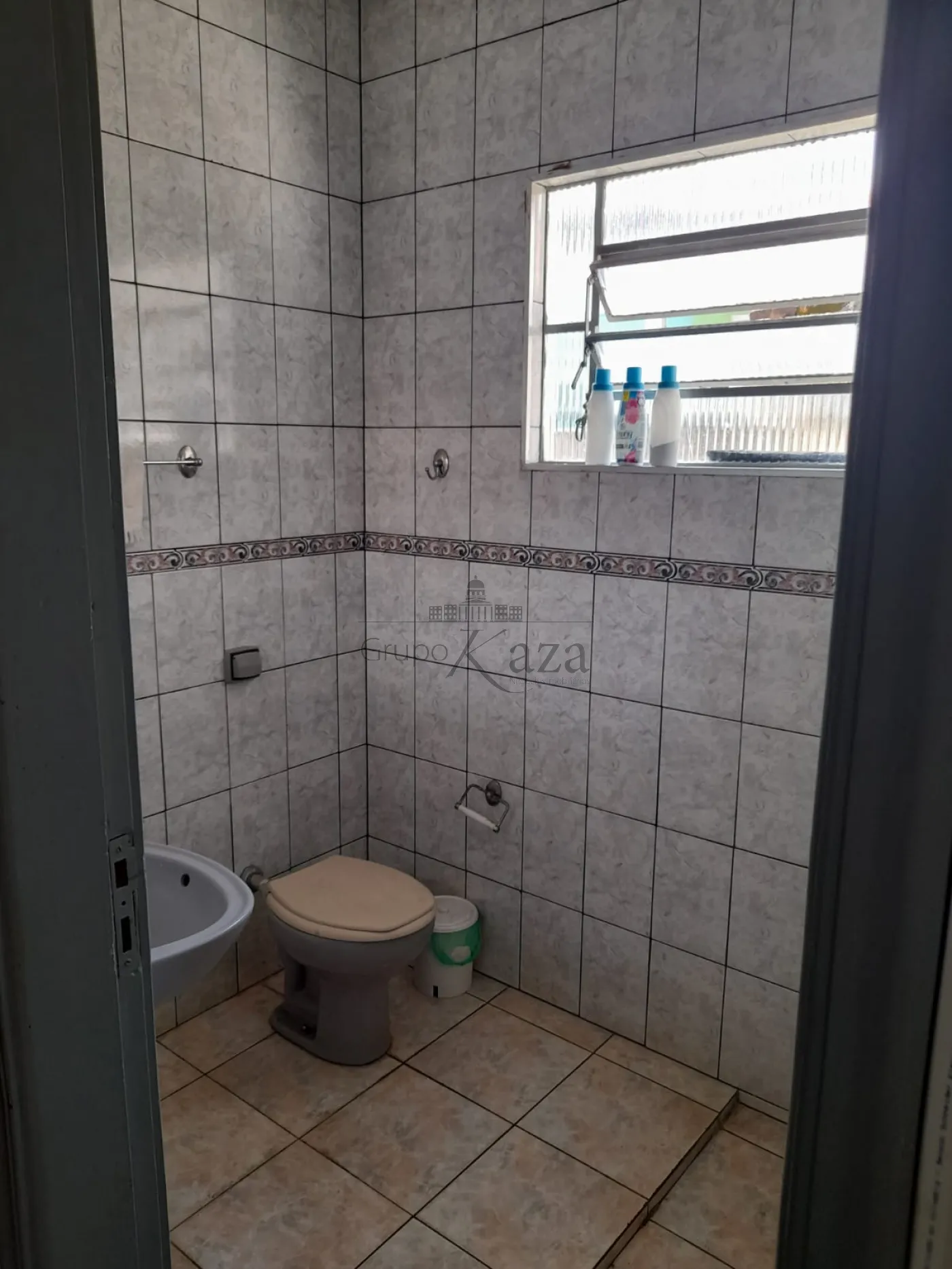 Foto 10 de Casa Padrão em Jardim Ismênia, São José dos Campos - imagem 10