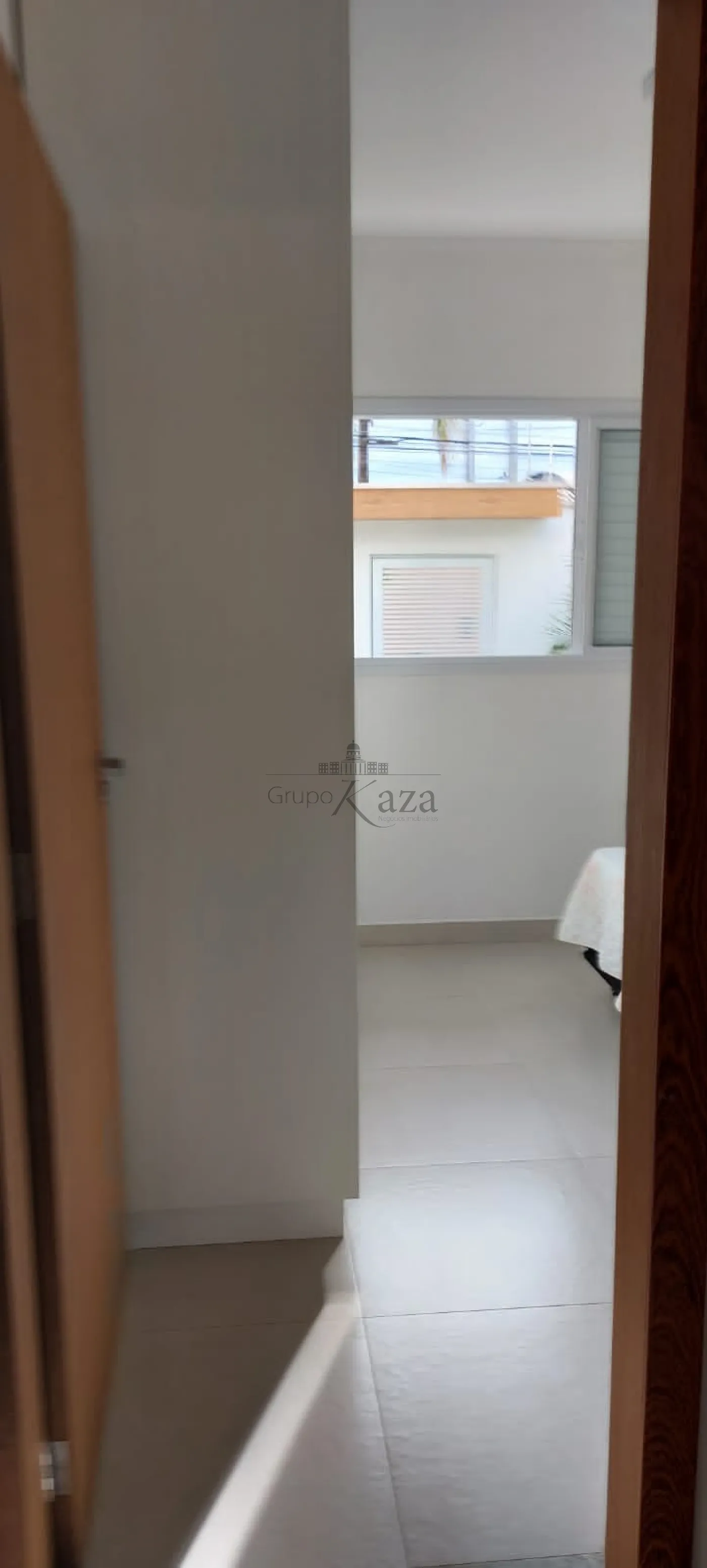 Foto 1 de Casa Padrão em Jardim Britânia, Caraguatatuba - imagem 1 Foto 1 de Casa Padrão em Jardim Britânia, Caraguatatuba - imagem 1