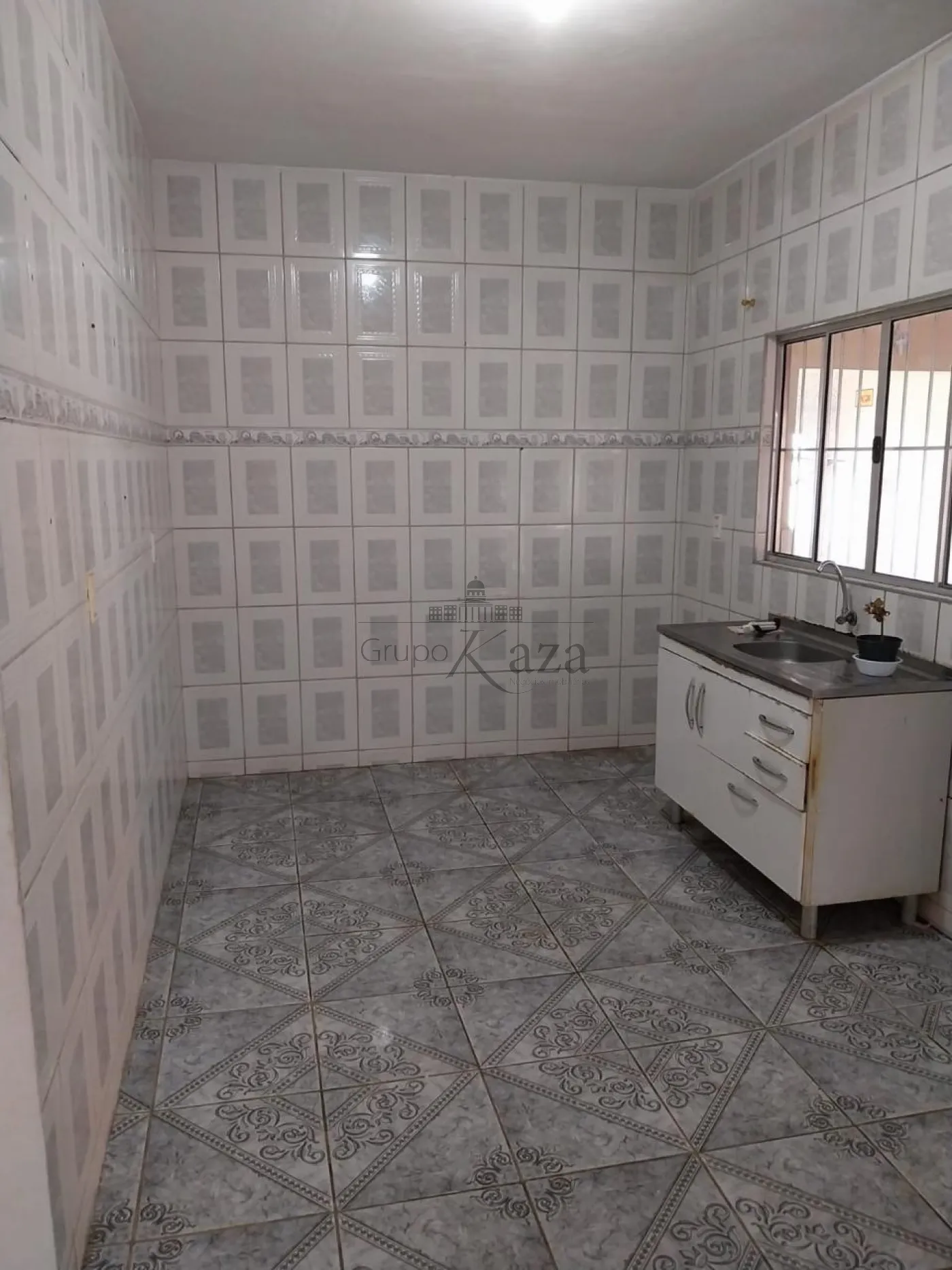 Foto 2 de Casa Padrão em São João, Jacareí - imagem 2 Foto 2 de Casa Padrão em São João, Jacareí - imagem 2