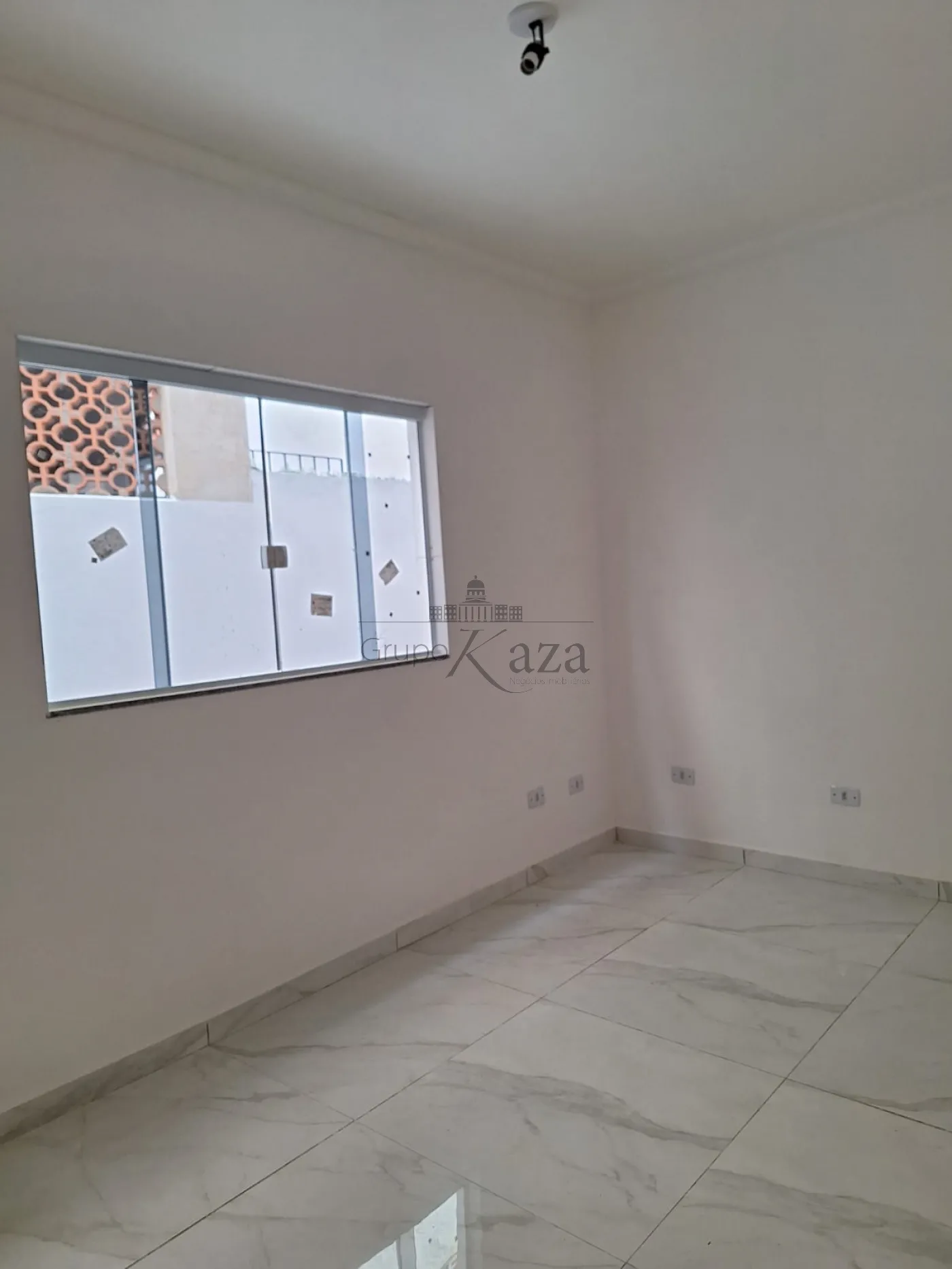 Foto 10 de Casa Padrão em Jardim Portugal, São José dos Campos - imagem 10