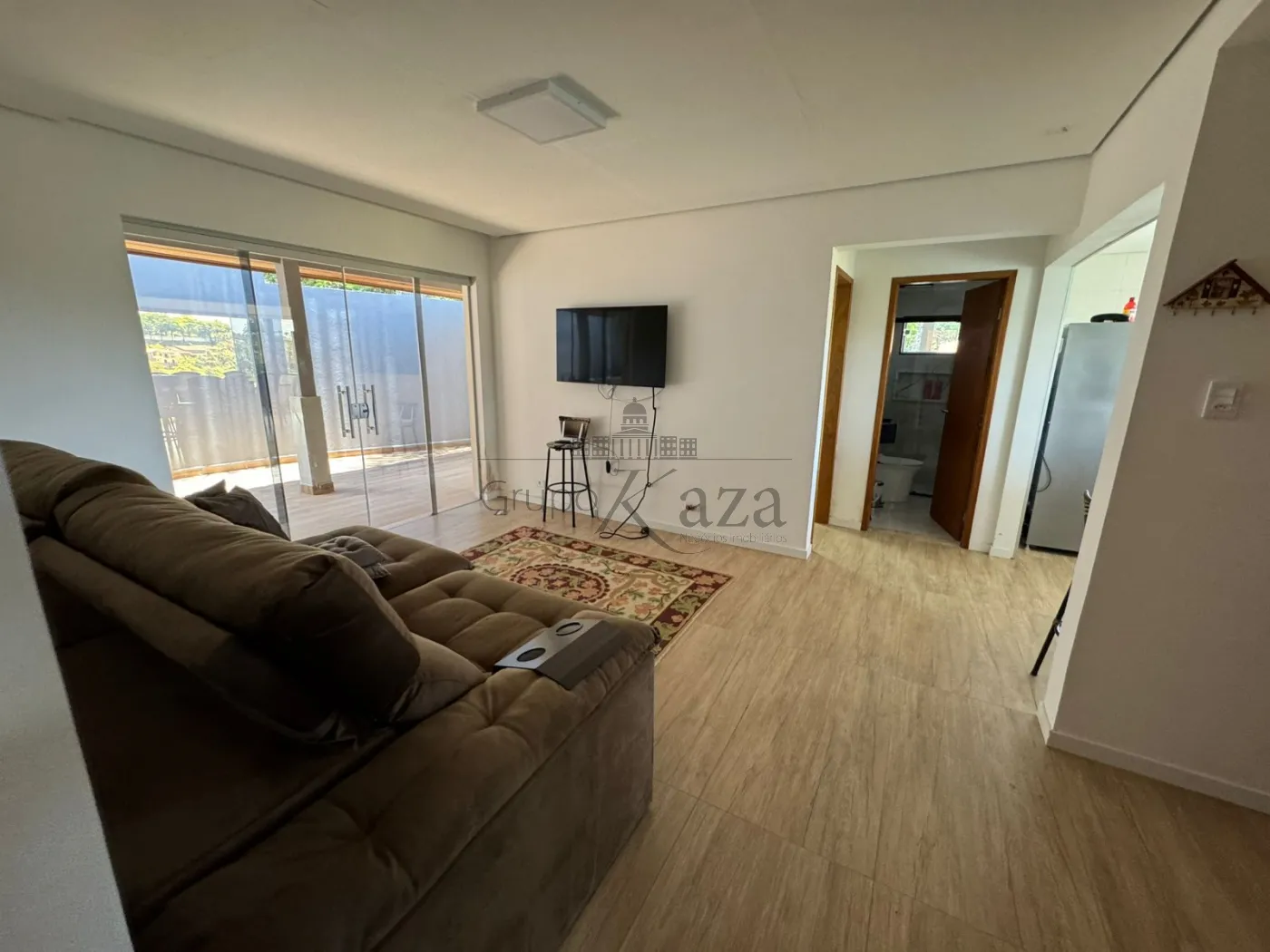 Foto 1 de Casa Condomínio em Chácaras Condomínio Recanto Pássaros II, Jacareí - imagem 1 Foto 1 de Casa Condomínio em Chácaras Condomínio Recanto Pássaros II, Jacareí - imagem 1