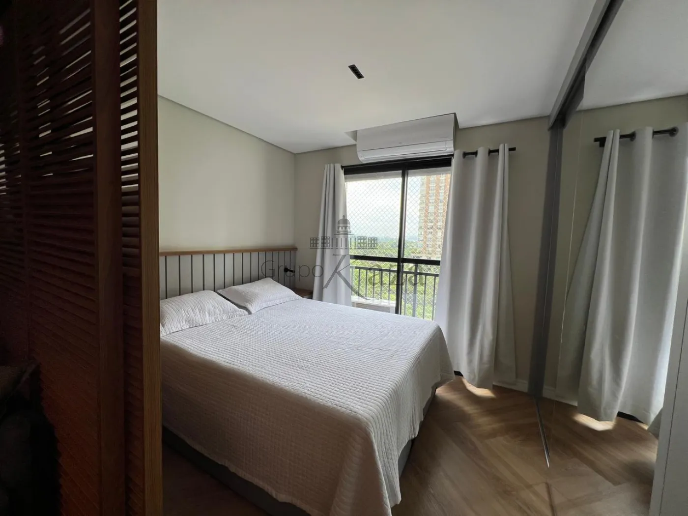 Quarto com opção integrada à sala Quarto com opção integrada à sala