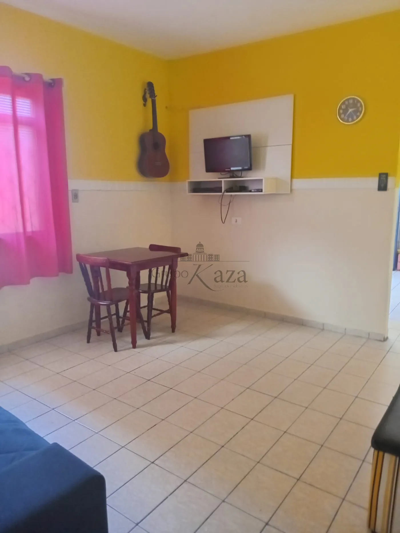 Foto 2 de Casa Padrão em Bandeira Branca, Jacareí - imagem 2 Foto 2 de Casa Padrão em Bandeira Branca, Jacareí - imagem 2