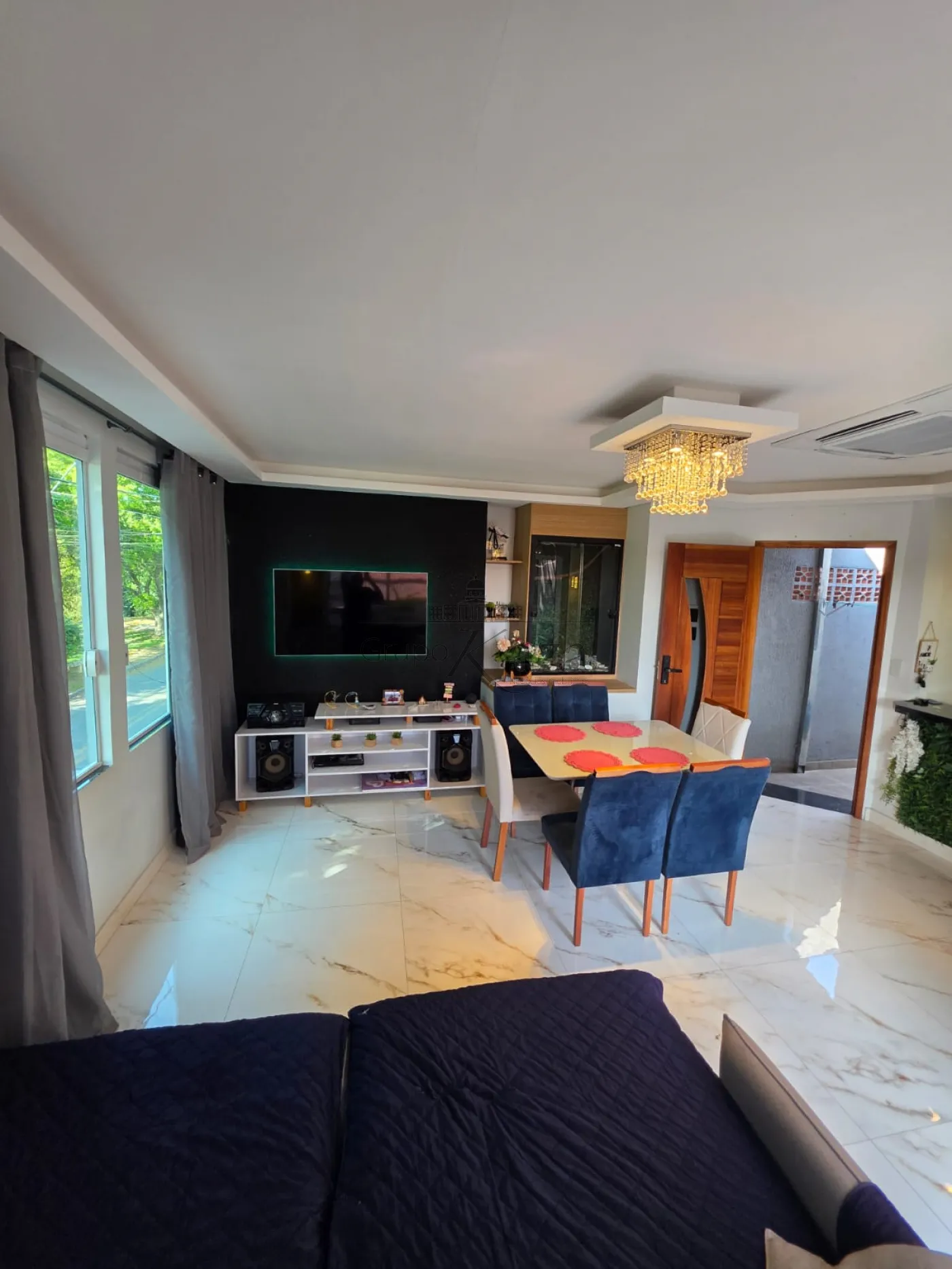 Foto 1 de Casa Padrão em Jardim Limoeiro, São José dos Campos - imagem 1 Foto 1 de Casa Padrão em Jardim Limoeiro, São José dos Campos - imagem 1