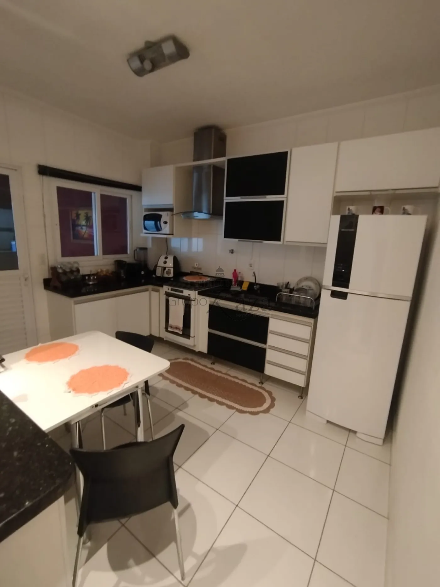 Foto 2 de Casa Condomínio em Jardim Primavera, Jacareí - imagem 2 Foto 2 de Casa Condomínio em Jardim Primavera, Jacareí - imagem 2