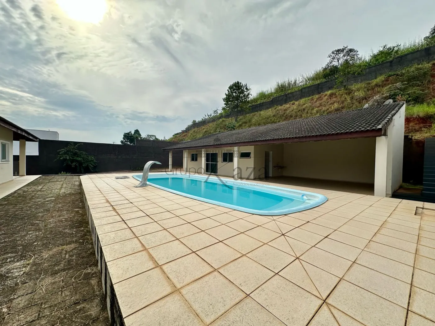 Foto 1 de Casa Condomínio em Terras de Santa Helena, Jacareí - imagem 1 Foto 1 de Casa Condomínio em Terras de Santa Helena, Jacareí - imagem 1