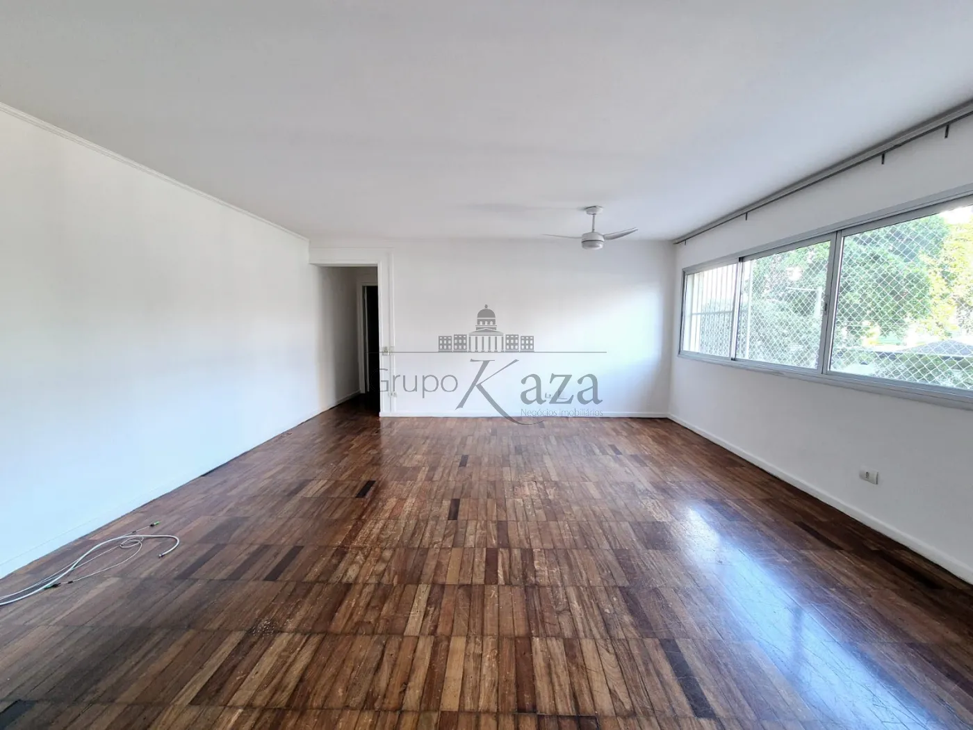 Foto 1 de Apartamento Padrão em Vila Adyana, São José dos Campos - imagem 1 Foto 1 de Apartamento Padrão em Vila Adyana, São José dos Campos - imagem 1