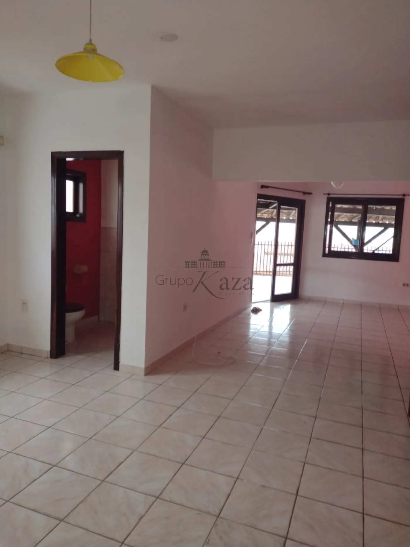 Foto 1 de Casa Sobrado em Jardim São Luiz, Jacareí - imagem 1 Foto 1 de Casa Sobrado em Jardim São Luiz, Jacareí - imagem 1