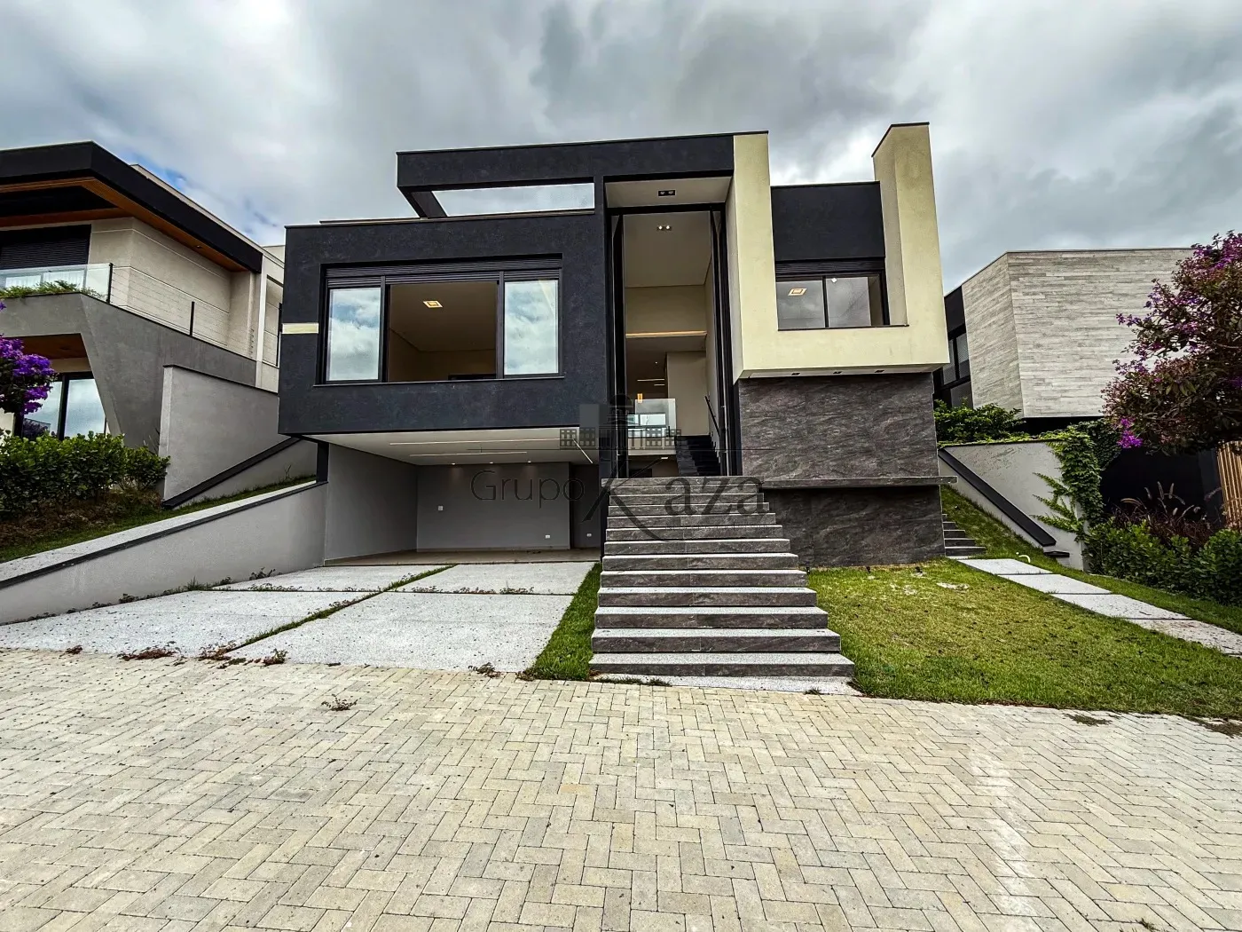 Foto 1 de Casa Condomínio em Condomínio Residencial Alphaville II, São José dos Campos - imagem 1 Foto 1 de Casa Condomínio em Condomínio Residencial Alphaville II, São José dos Campos - imagem 1