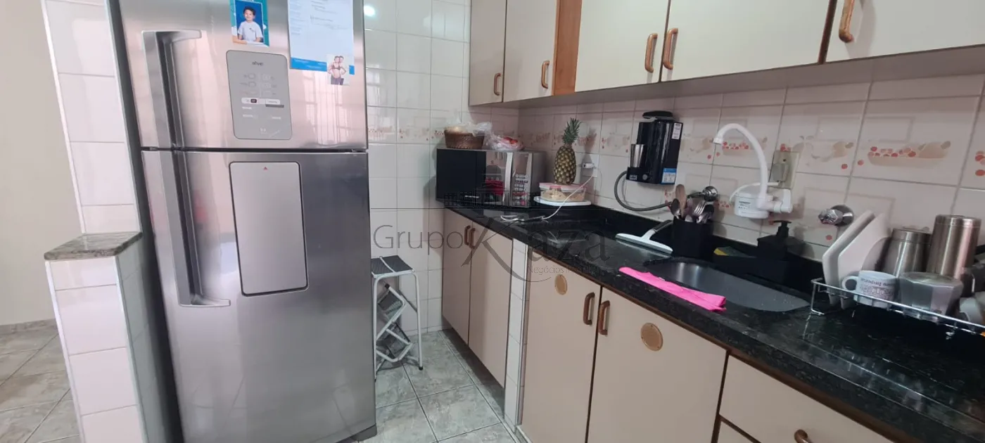 Foto 6 de Casa Sobrado em Jardim Ismênia, São José dos Campos - imagem 6