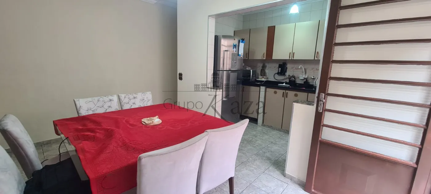 Foto 4 de Casa Sobrado em Jardim Ismênia, São José dos Campos - imagem 4