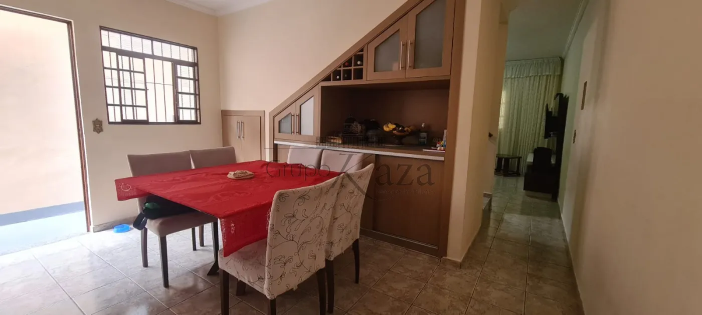 Foto 5 de Casa Sobrado em Jardim Ismênia, São José dos Campos - imagem 5