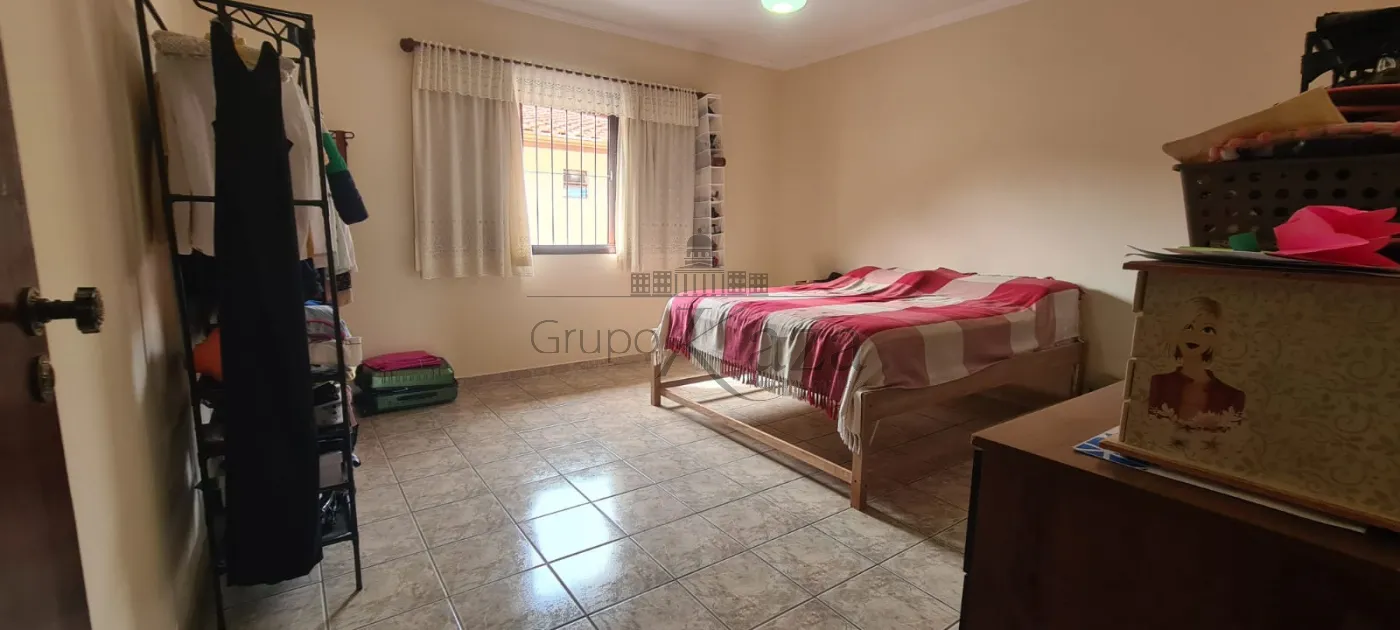 Foto 12 de Casa Sobrado em Jardim Ismênia, São José dos Campos - imagem 12