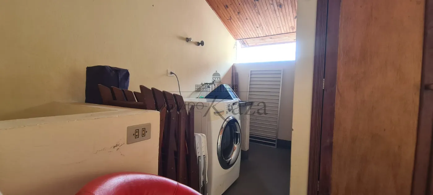 Foto 17 de Casa Sobrado em Jardim Ismênia, São José dos Campos - imagem 17