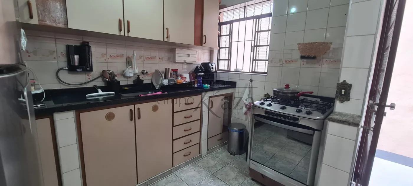 Foto 7 de Casa Sobrado em Jardim Ismênia, São José dos Campos - imagem 7