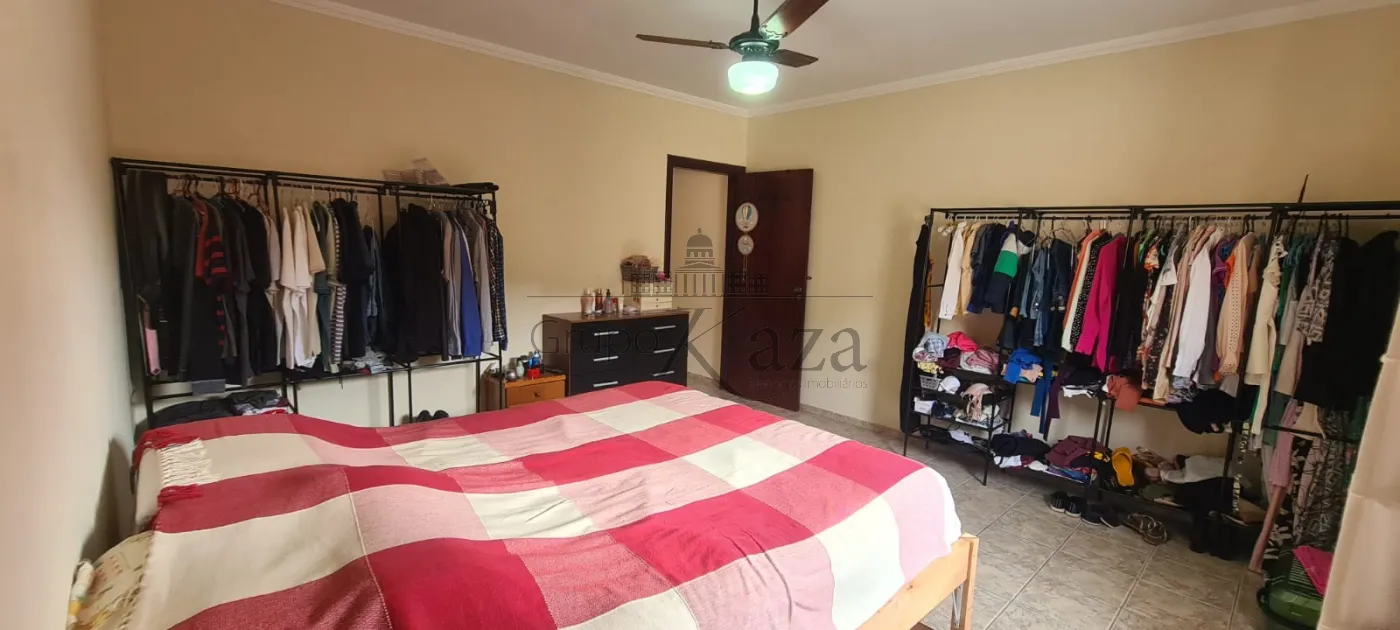 Foto 13 de Casa Sobrado em Jardim Ismênia, São José dos Campos - imagem 13