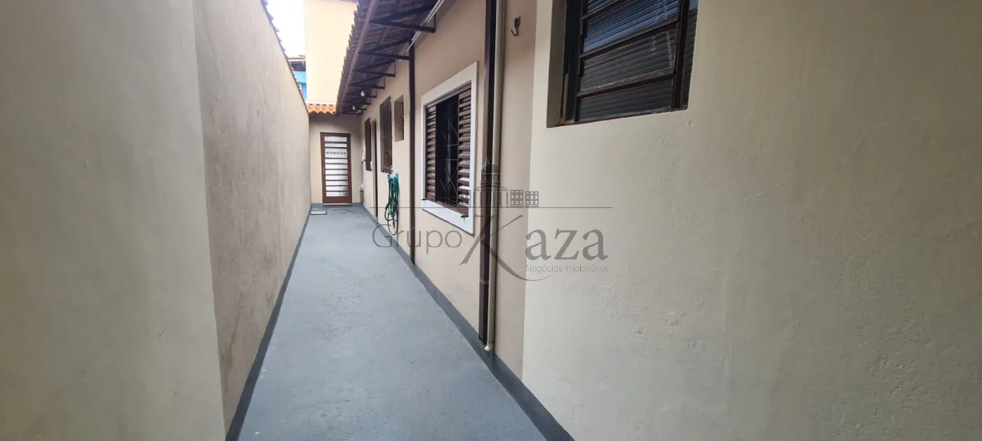 Foto 18 de Casa Sobrado em Jardim Ismênia, São José dos Campos - imagem 18