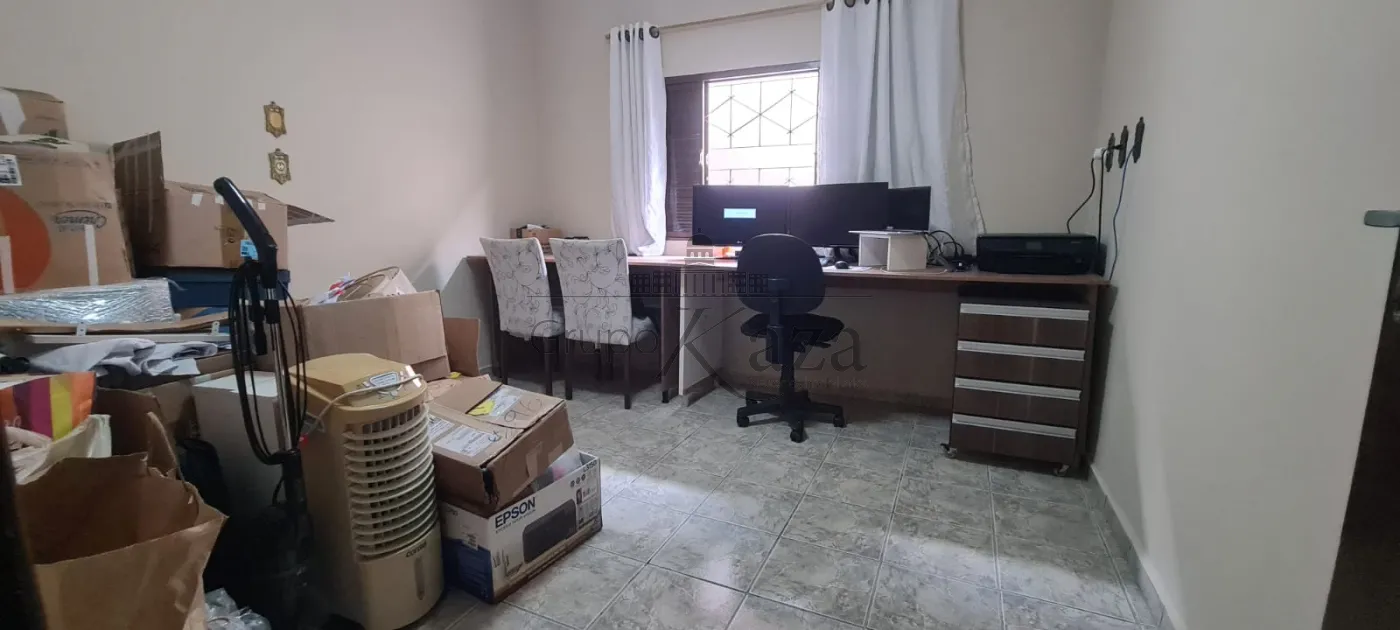 Foto 9 de Casa Sobrado em Jardim Ismênia, São José dos Campos - imagem 9