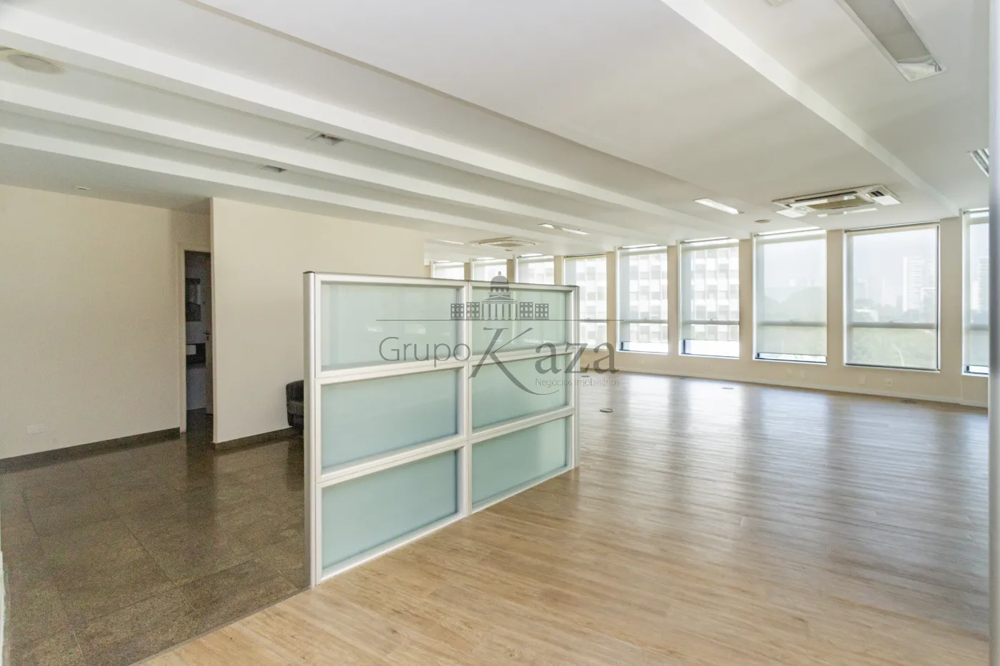 Foto 2 de Comercial Conjunto Comercial em Jardim Paulistano, São Paulo - imagem 2 Foto 2 de Comercial Conjunto Comercial em Jardim Paulistano, São Paulo - imagem 2