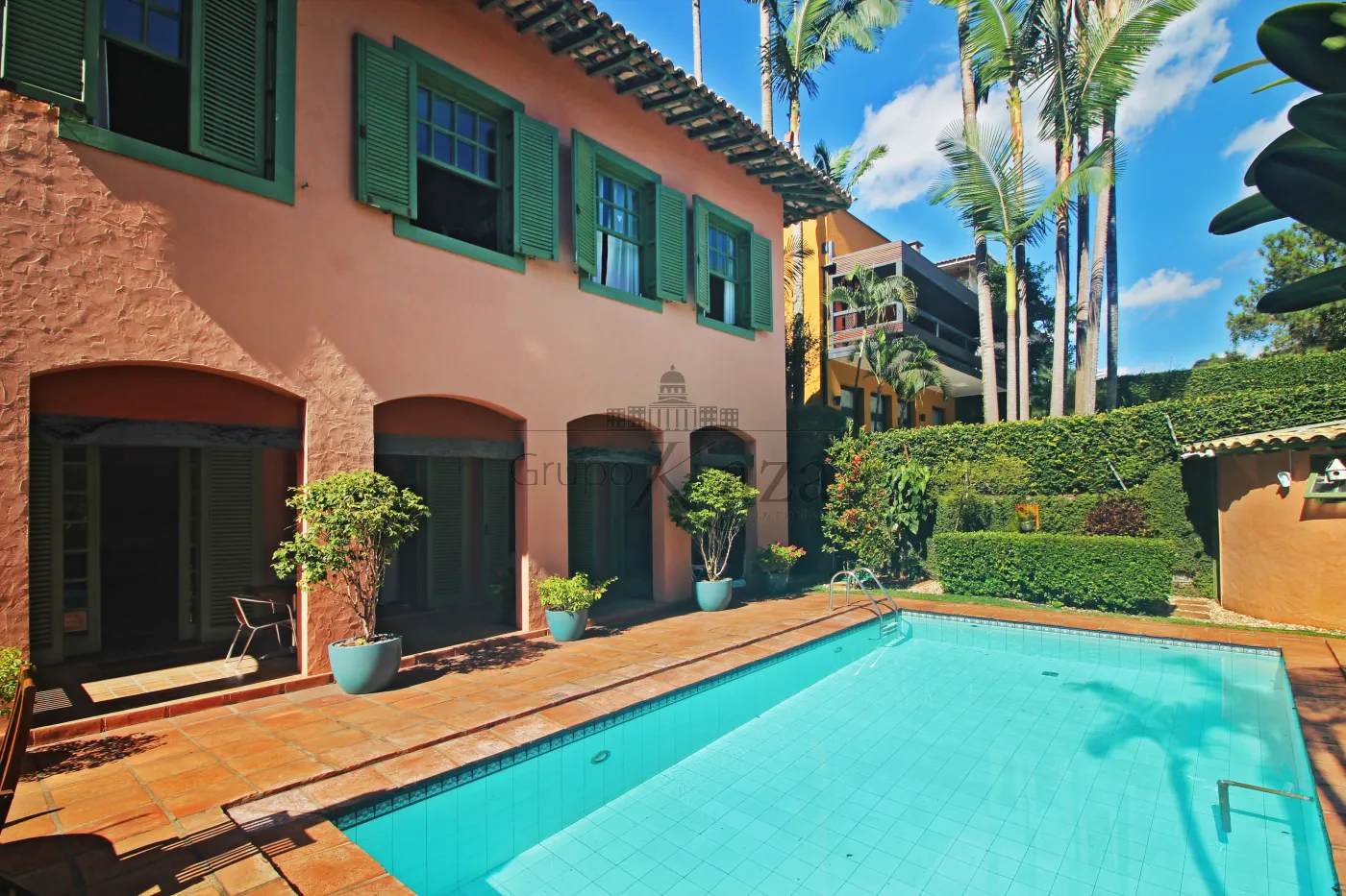 Foto 1 de Casa Padrão em Morumbi, São Paulo - imagem 1 Foto 1 de Casa Padrão em Morumbi, São Paulo - imagem 1