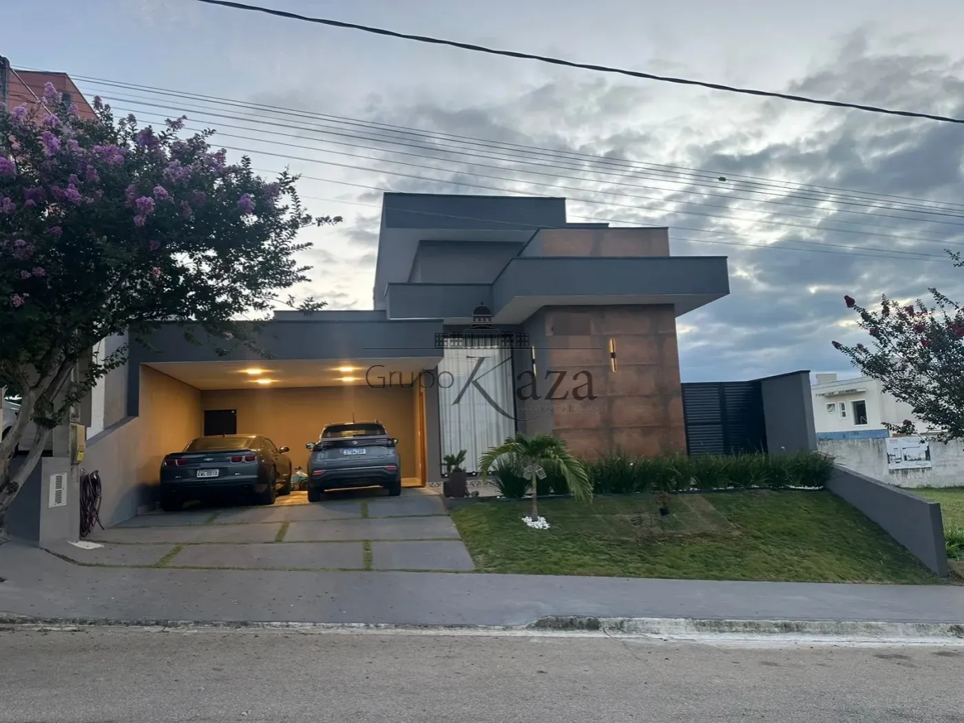 Foto 1 de Casa Condomínio em Condomínio Terras do Vale, Caçapava - imagem 1 Foto 1 de Casa Condomínio em Condomínio Terras do Vale, Caçapava - imagem 1