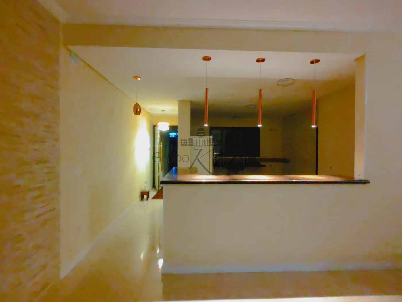 Foto 1 de Casa Padrão em Chácaras Reunidas Igarapés, Jacareí - imagem 1 Foto 1 de Casa Padrão em Chácaras Reunidas Igarapés, Jacareí - imagem 1